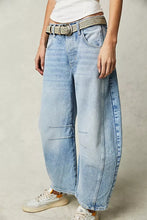 Load image into Gallery viewer, Wide Leg Jeans with Pockets
